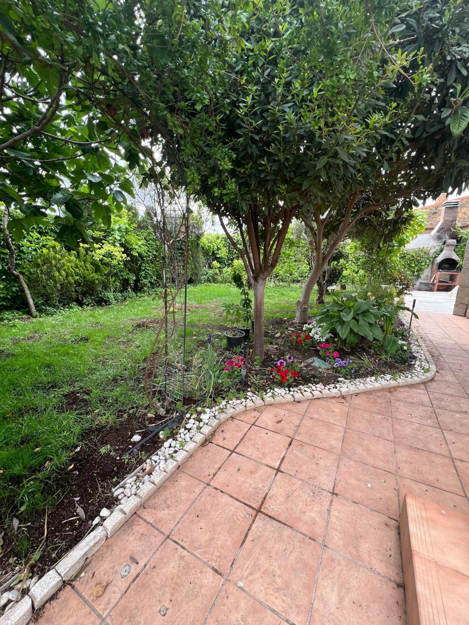 Estupenda Villa En Las Afueras Colmenar de Oreja Εξωτερικό φωτογραφία